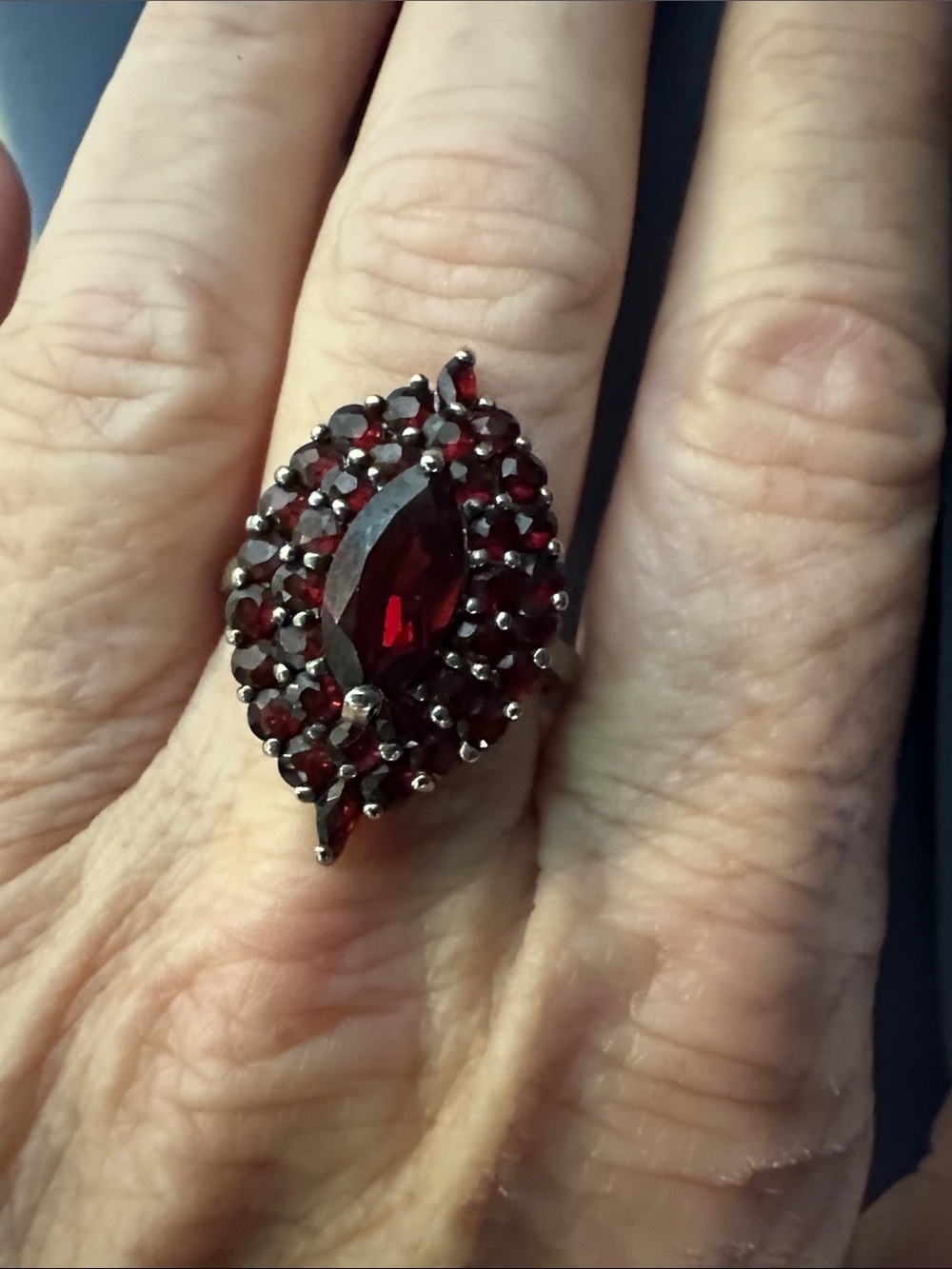 Marquise Navette Bohemian 36 Red Pyrope Garnets Cluster Ring 1930’s Art Deco - Picture 6 of 8